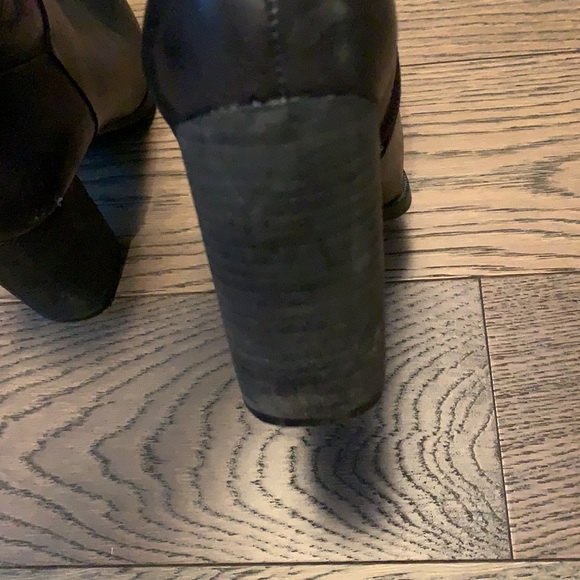 Black and Tan Aldo leather boots size 7.5 - Picture 4 of 5